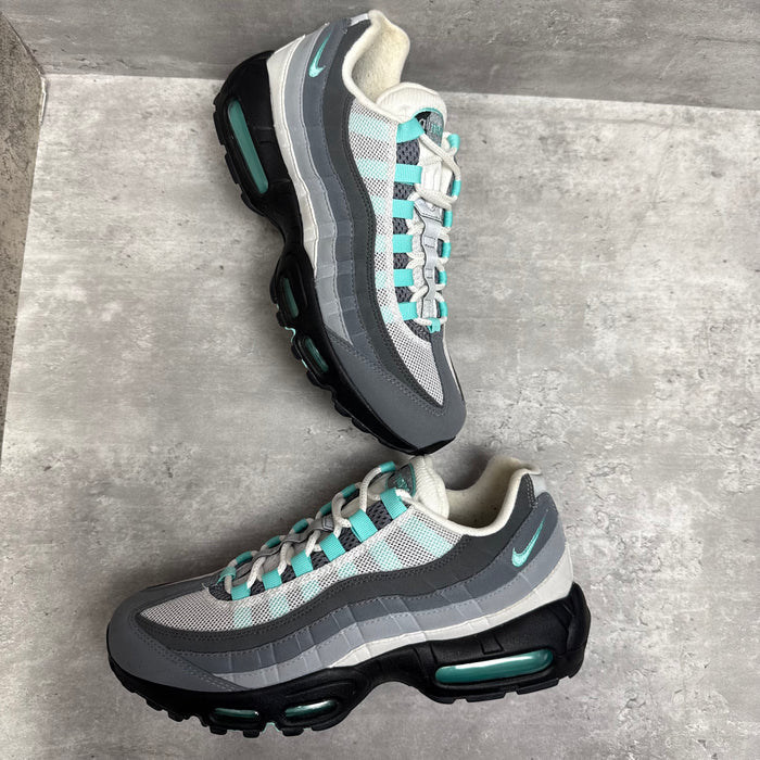 Air Max 95 Hyper Turquoise