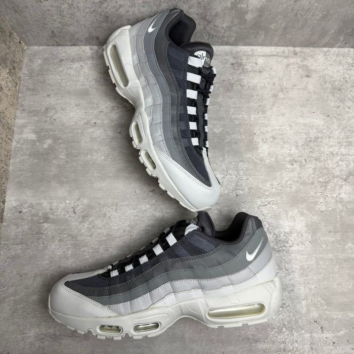 Air Max 95 Pure Platinum