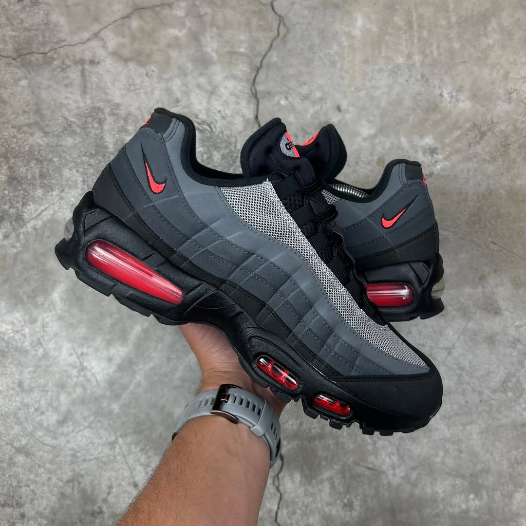 Air Max 95 Crimson Fog